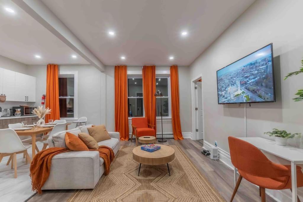 ニューアークPumpkin Premise By Airport, 5 Beds, Sleeps 8, Book 7 Days, Get 20 Percent Offアパートメント エクステリア 写真